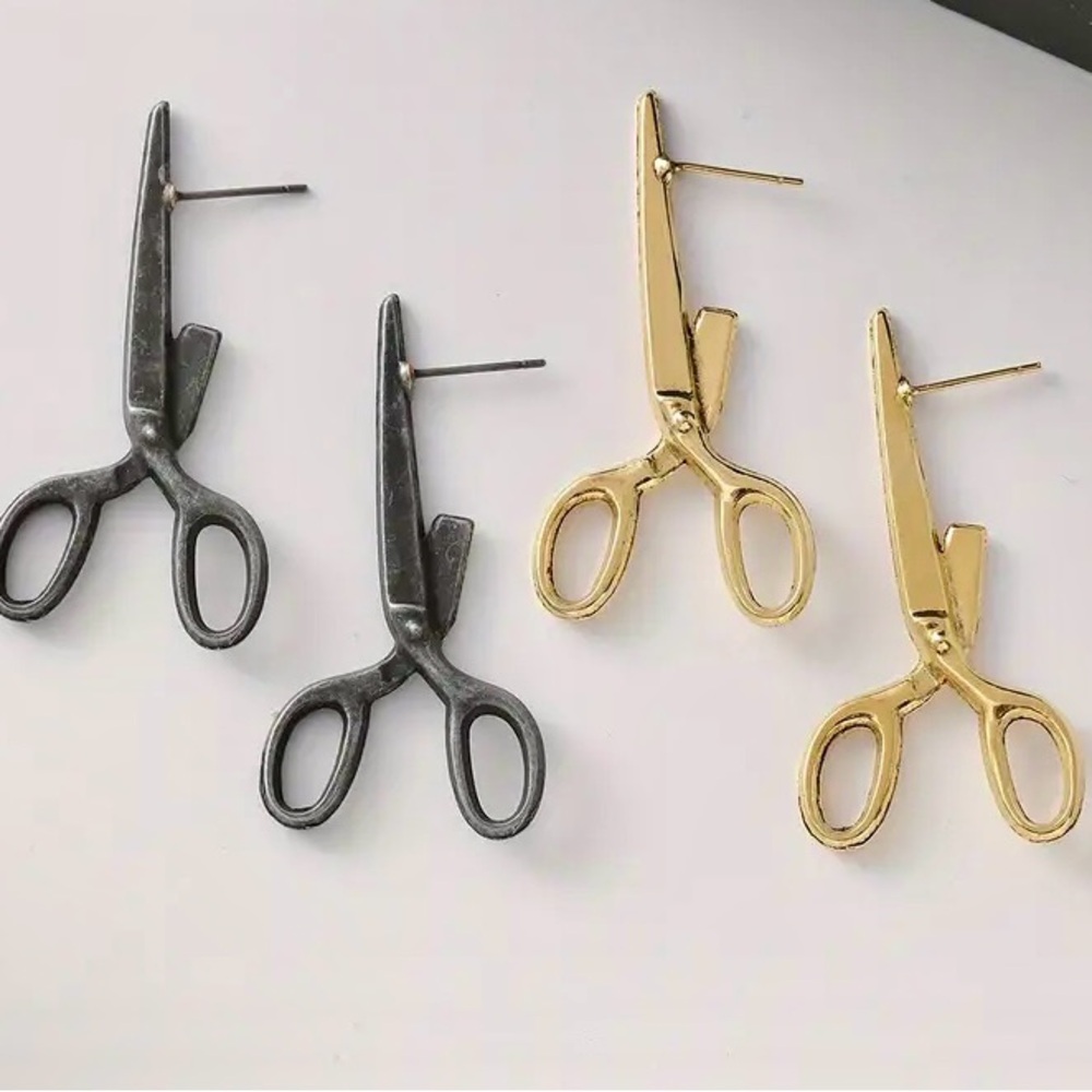 Buy Now - Scissors Earrings  Black or Silver - NWT - Picture 2 of 3
